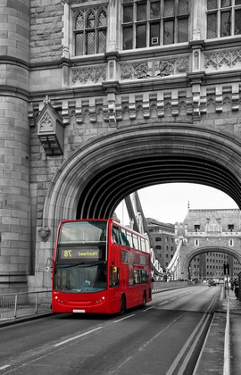 Лондон. Автобус на мосту