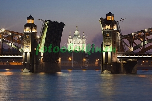Фотоштора Большеохтинский мост