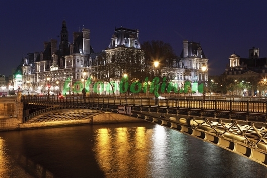 Ночной мост в Париже