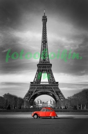 Фотообои Красная машинка на фоне Эйфелевой башни
