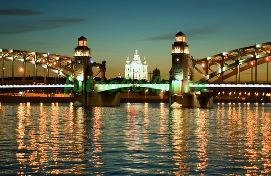 Фотоштора Большеохтинский мост вечером