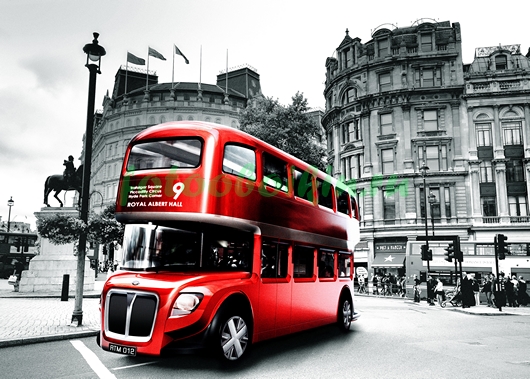 Модульная картина Красный автобус на площади