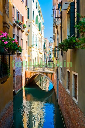 Модульная картина Венеция узкий канал