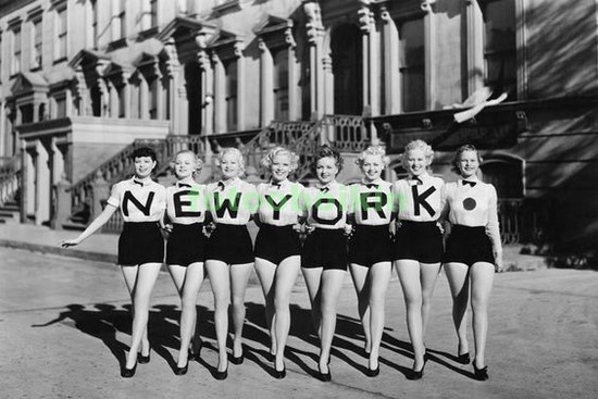 Модульная картина Девушки в Нью-Йорке